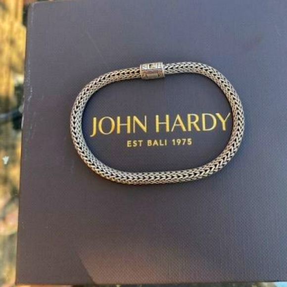 John Hardy Other - John Hardy Classic Chain Bracelet